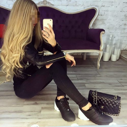 20 Yaşında Bakımlı Kendi Yeri Olan Beyşehir Escort Bayan